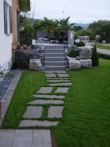 Natursteinarbeiten im Garten